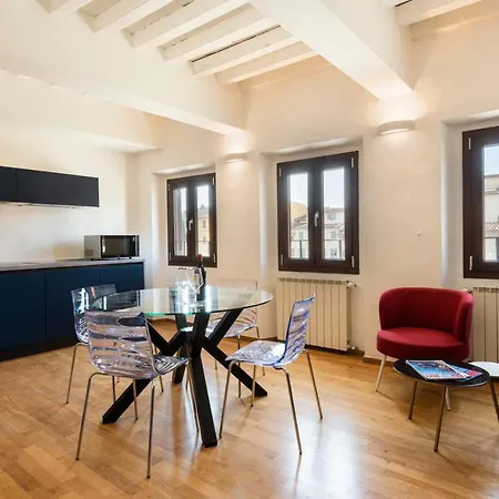 Apartamento Santa Croce Palace *