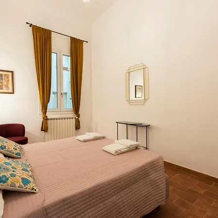 Santa Croce Palace By Mmega Apartment