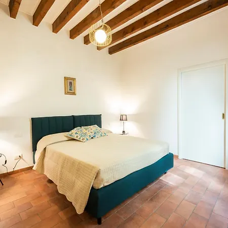 Santa Croce Palace Apartamento
