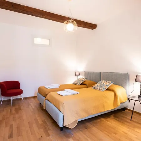 Santa Croce Palace Apartamento