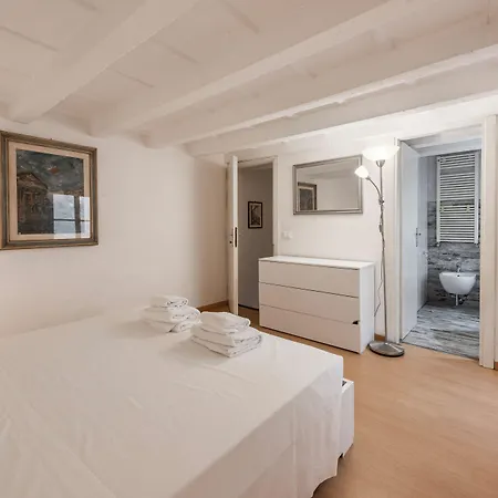 Santa Croce Palace By Mmega Apartment *