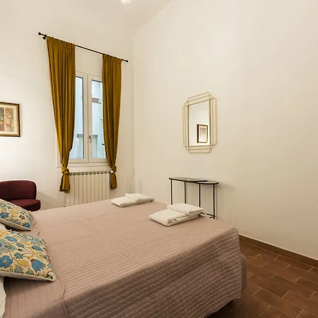 Santa Croce Palace By Mmega