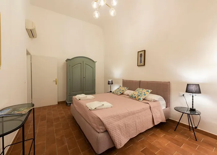 Santa Croce Palace By Mmega *