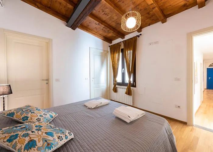 Apartmán Santa Croce Palace By Mmega *