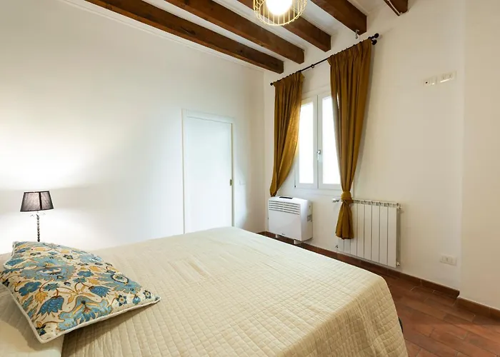 Santa Croce Palace By Mmega *